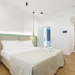 Plana Hotel