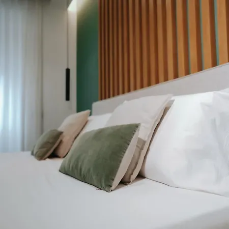Plana Hotel 4*