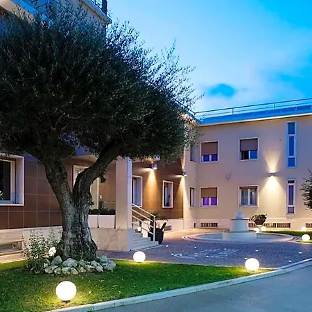 Plana Hotel