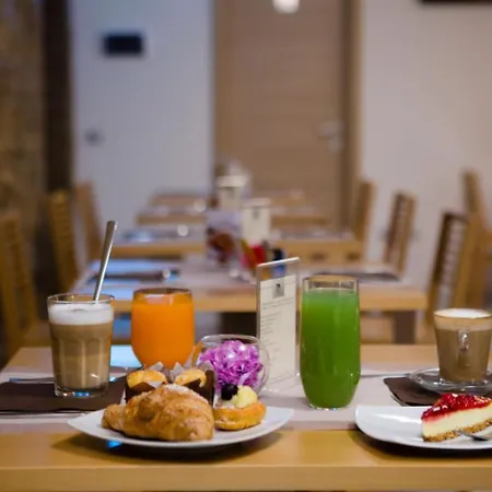 Hotel Plana