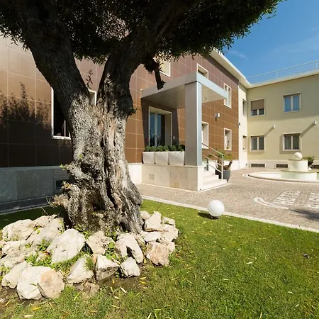 Hotel Plana 4*