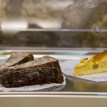 Plana ホテル カゼルタ