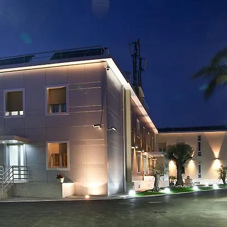 Plana 4*