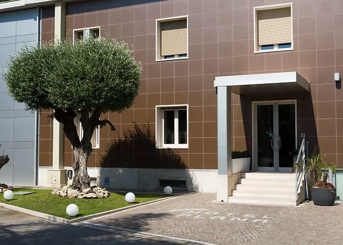 Plana Hotel