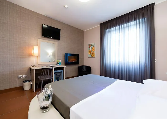 Plana Hotel