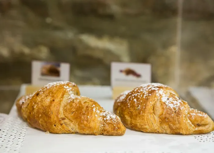 Plana 4* كازيرتا